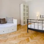 Historic Centre Iv Apartment *